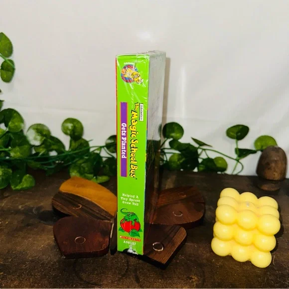 Vintage Y2K Magic School Bus Gets Planted VHS Tape Movie Sealed - Picture 5 of 6